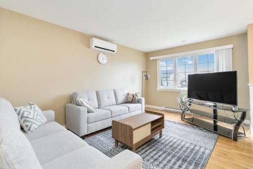 Cozy and Comfortable 2 bedroom house