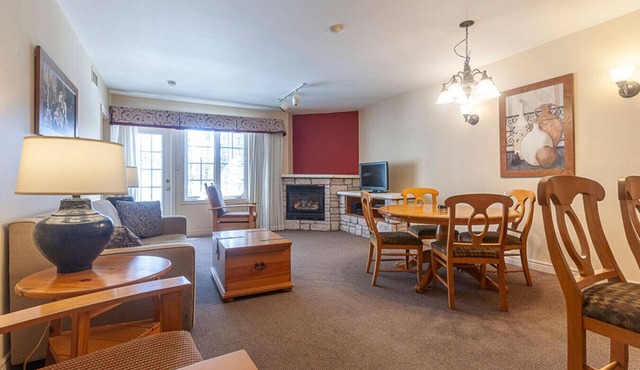 Cozy Cabin Retreat Steps to Trails, Hike, Snowshoe