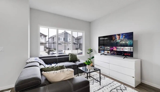 *Cozy Getaway* 4 Beds| Close to Airport