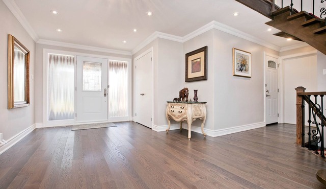 Cozy Luxury house in Center of North York