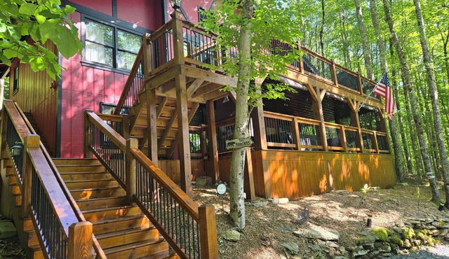 Cozy Mountain Retreat
