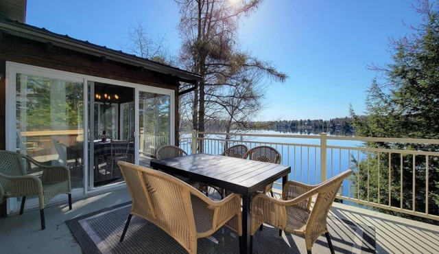 Cozy retreat in Orford on beautiful Bowker lake