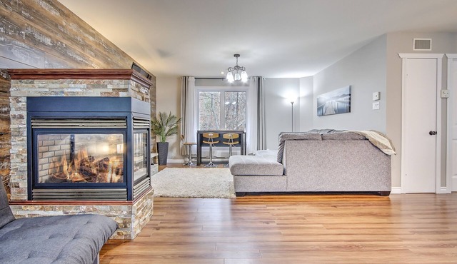 Cozy Riverfront Property
