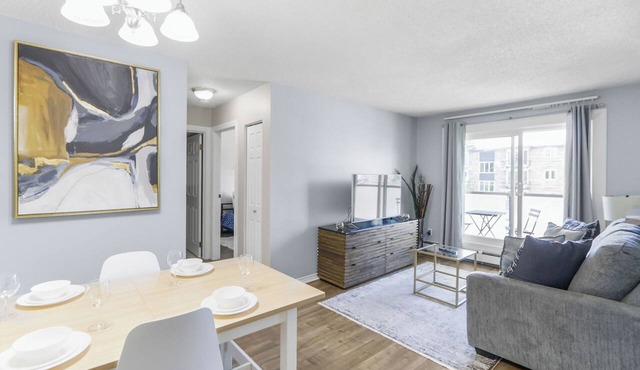 Cozy Vibes in Kensington - Free WiFi | Parking | Portable AC