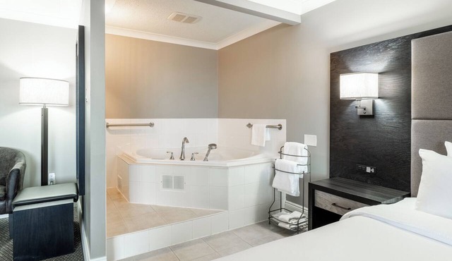 Crowne Plaza Moncton-Downtown by IHG