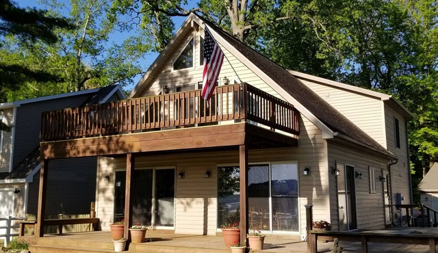 Devils Lake Vacation Home with 20 feet of Lake Frontage in Manitou Beach-Devils Lake