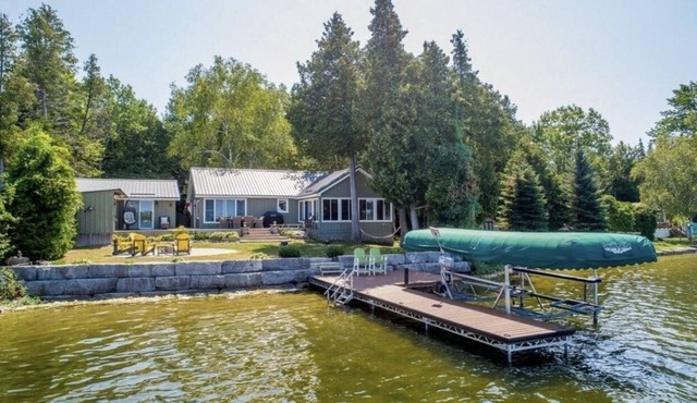 Discounted rates at spacious Kawartha cottage.