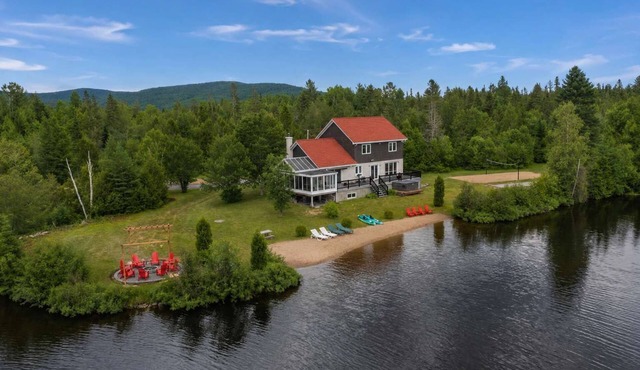 Domaine Montanea | Private lake, spa & tranquility