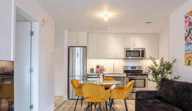 Elegant 2BR in Montreal Old Port