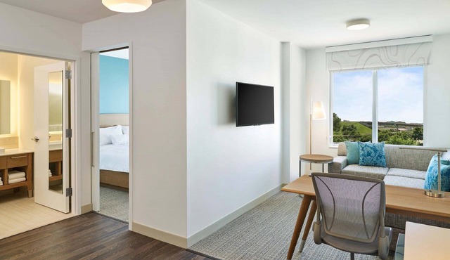 Element by Marriott Hampton Peninsula Town Center