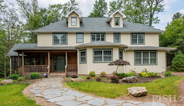 Enjoy quality time with family at "At Ease", the gem of the woods in Eagles Mere