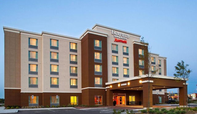 Fairfield Inn & Suites by Marriott Toronto Mississauga