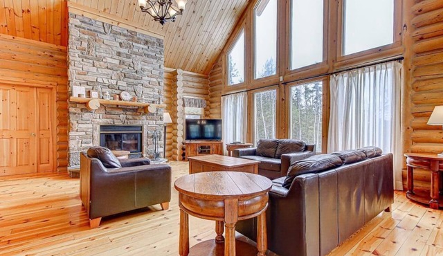 Fiddler Lake 72 Canadian cottage