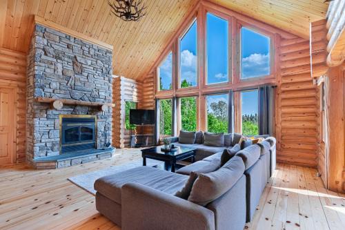 Fiddler Lake Resort - Deer 81