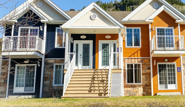 Fjord du Saguenay, Mont Édouard condo Chez la Belle Rose