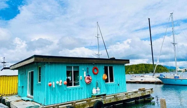 Floating Cabin