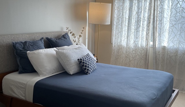 Forget your worries in this spacious and serene space!