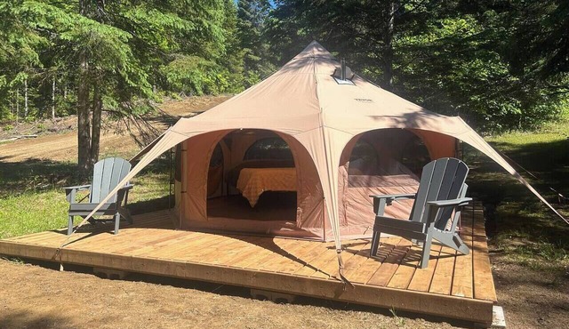 FoxHollow GlampingTent @ Bancroft Cottage Retreats