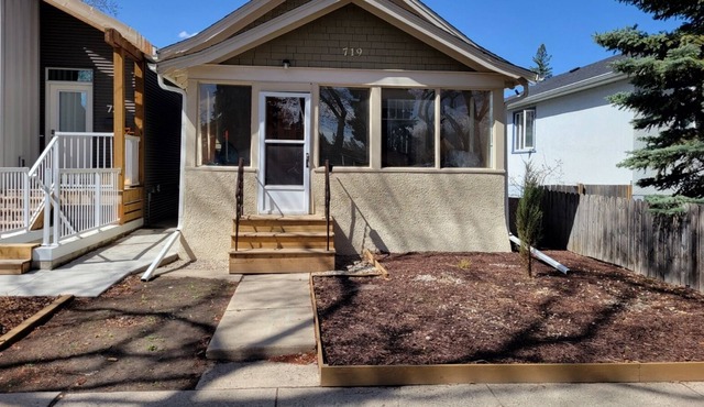 Furnished 2 bedroom basement Suite by the River