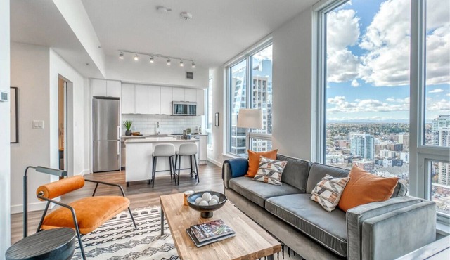 Furnished 2 Bedroom Suite for Professionals in Calgary | BLVD Beltline