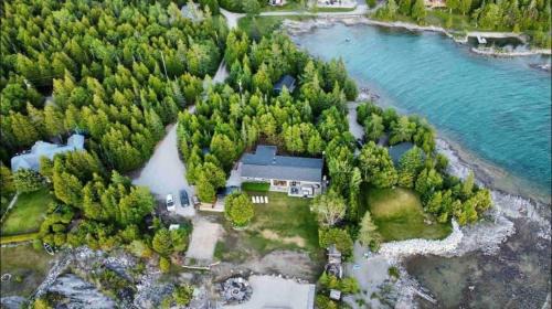 Georgian Legendary Tobermory Retreat With Hot Tub
