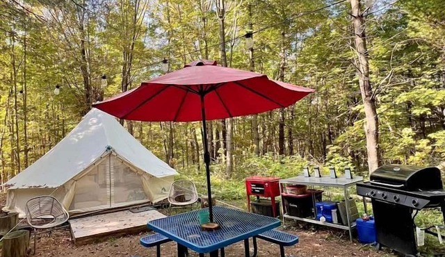 Glamping Tent at the Koi Pond for a Romantic Getaway, Ontario