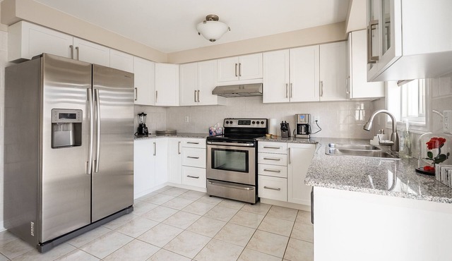 GLOBALSTAY. Modern 3 Bedroom House in Newmarket