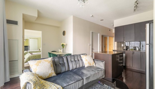GLOBALSTAY. Classic 2Bd Apartment in Downtown with a Balcony