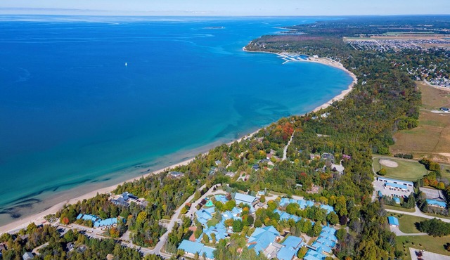 GLOBALSTAY. New 4Bd Basement in Port Elgin. Close to the Beach