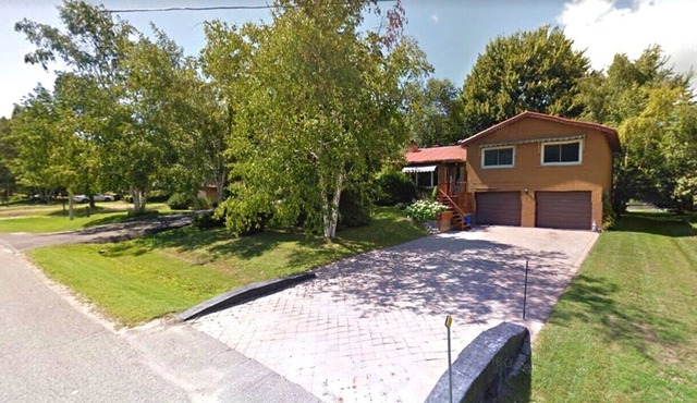 Gorgeous 5 Bedrooms Waterfront @ VENICE of CANADA