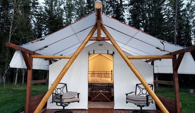 Gorgeous Glamping Tent in Alberta, Canada, Perfect for a Weekend Getaway