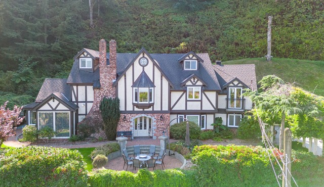 Grand English Style Home on Chilliwack Mountain