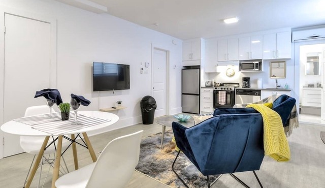Hôtel à la maison - The Villeray Nest