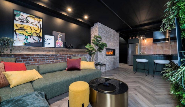 Heaven`s Garden/Luxury penthouse downtown
