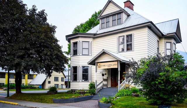 Heritage Location in Heart of Revelstoke