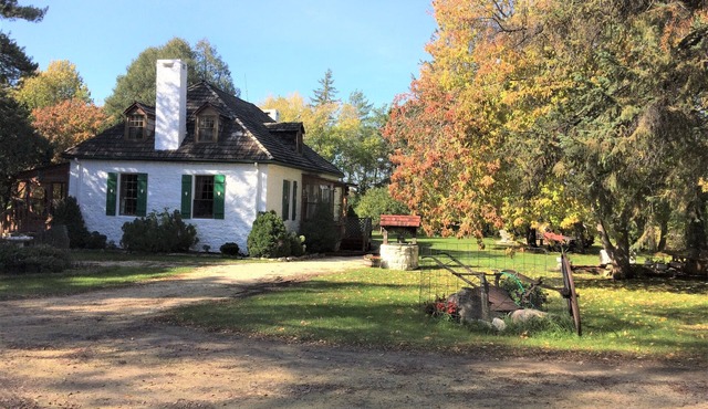 Heritage Red River stone house built by Thomas Bunn in 1862