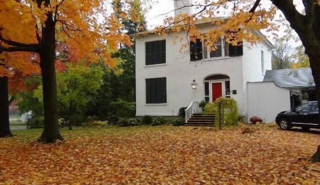 Historic Lyons House