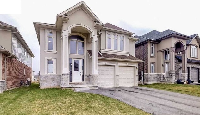 Holiday home in Stoney Creek / East Hamilton Good for large groups or families