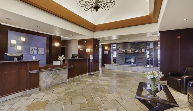 Holiday Inn Express Hotel & Suites WHITECOURT by IHG