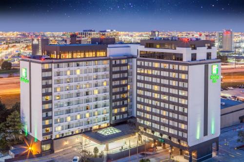 Holiday Inn Toronto International Airport by IHG