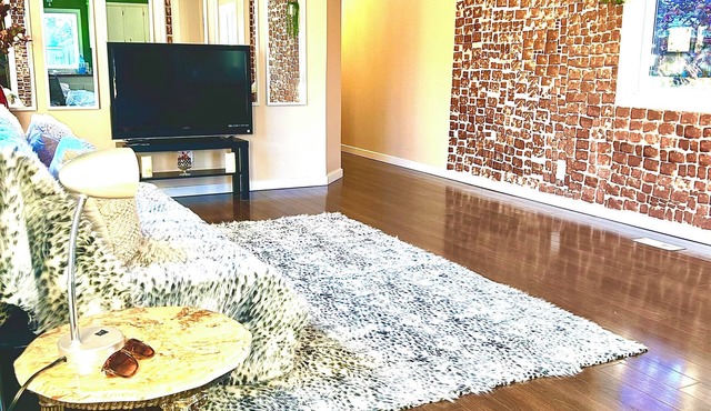Home away from Home in the heart of Red Deer