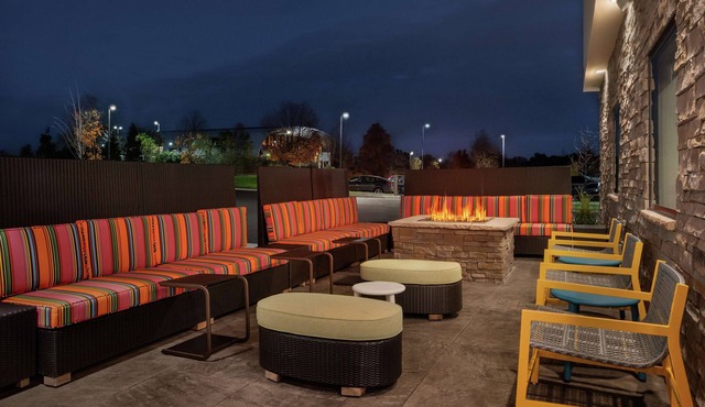 Home2 Suites by Hilton Warminster Horsham