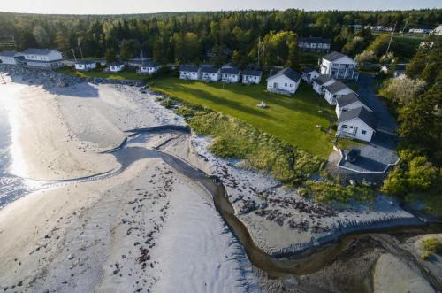 Hunts Point Rustic Coastal Retreat Deluxe Suite