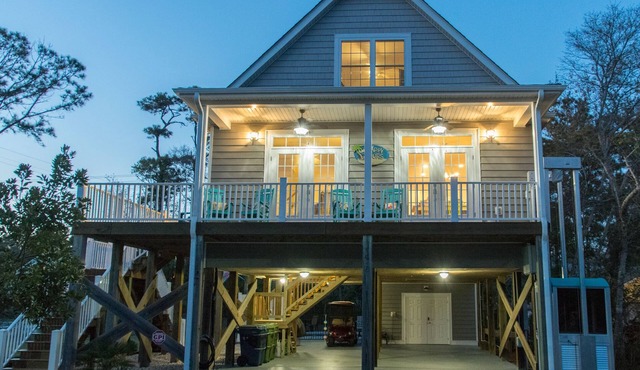 Immaculate, 4 Bedrooms/4 Bath, w/Pool, Exterior Elevator and Golf Cart