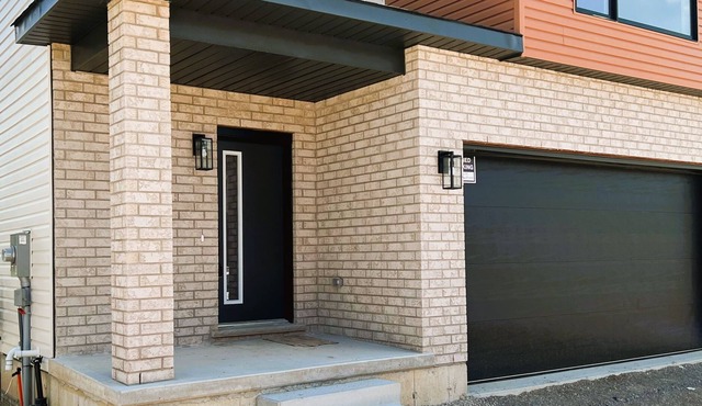 In Desirable North London Brand-New Designed Home Featuring 4 Bdrms
