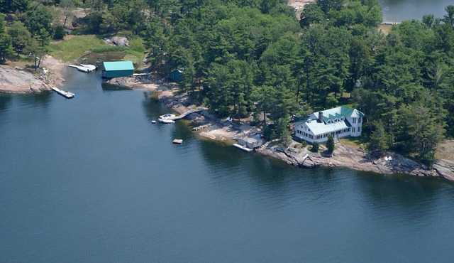 Island Retreat in Honey Harbour, Georgian Bay