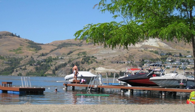 Kalamalka Lake Condo Private Beach, Private Dock/Swimming Area, Buoy Available