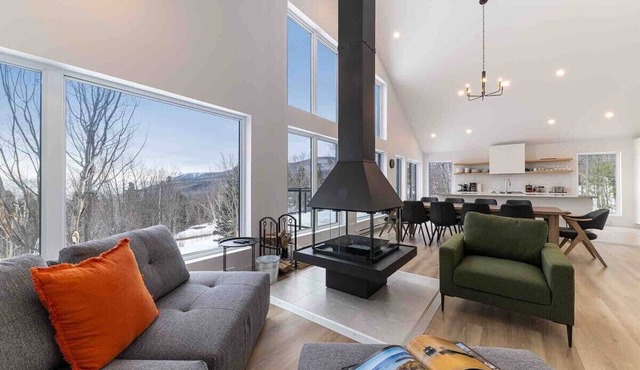 Le Chaleureux 61: River & Mountain Views