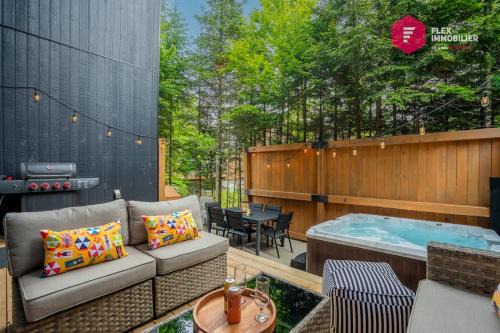La Marie-Clémentine - Chalet familial Spa privé Piscine - Resort près de Québec