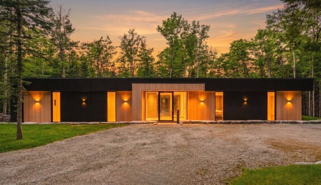 La Rose des Vents - Luxury Custom Home w/Hot Tub